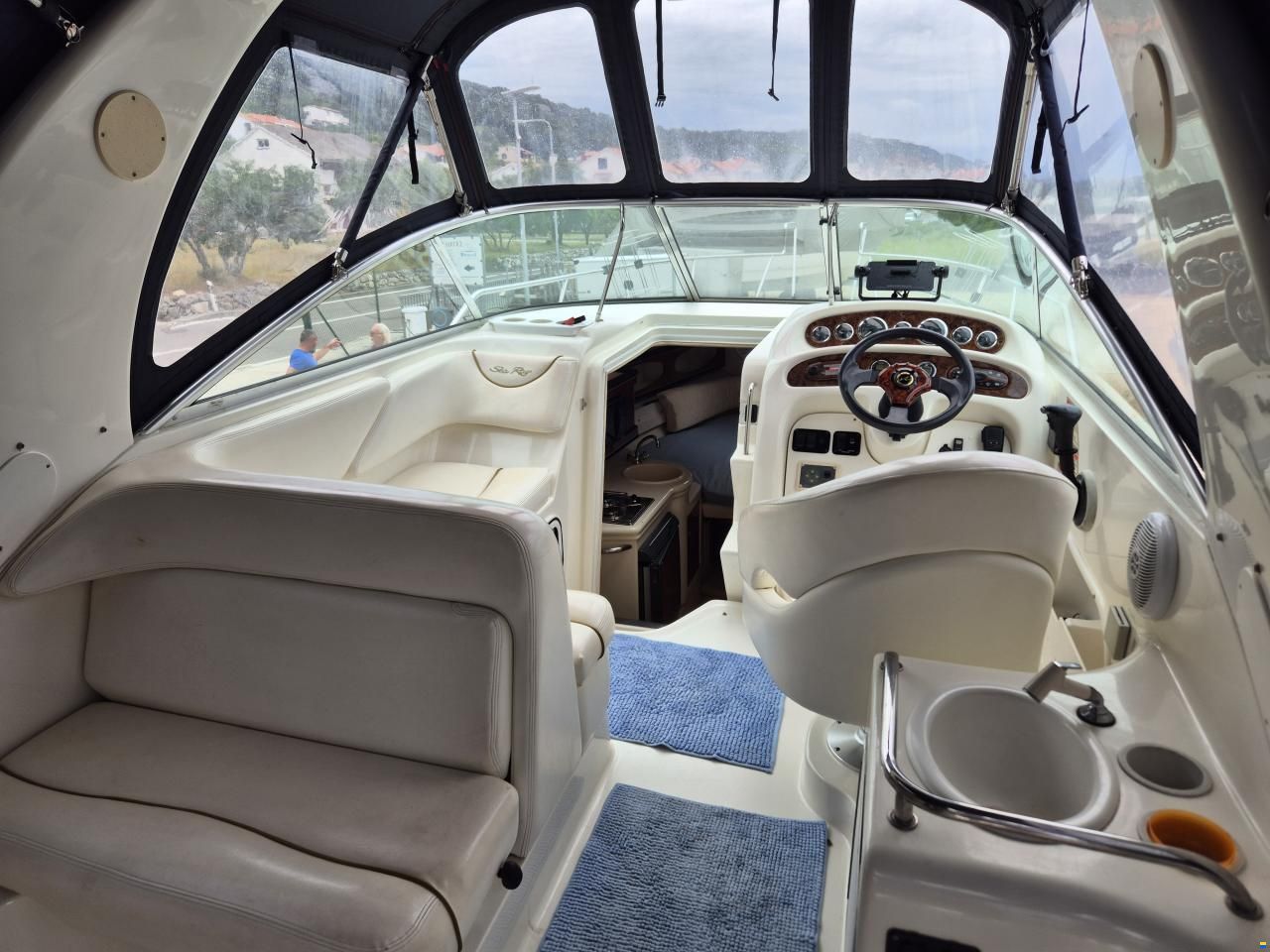 Sea Ray Sundancer 275