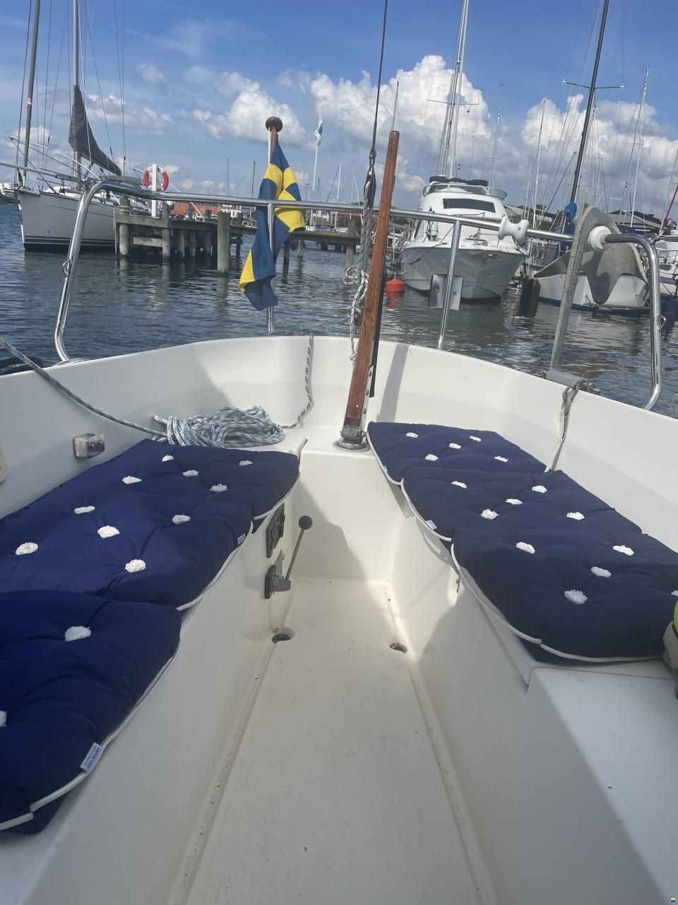Omega 28