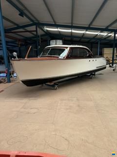 Faul Semi open en closed runabout