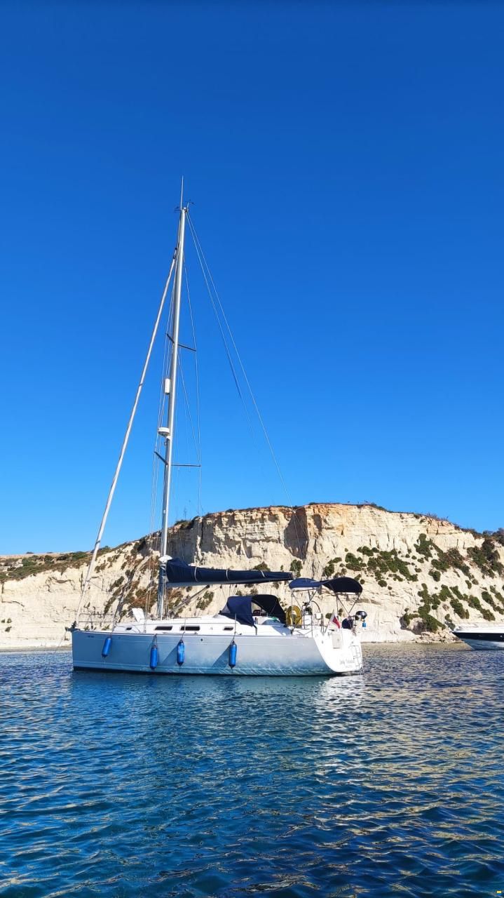 Hanse 370