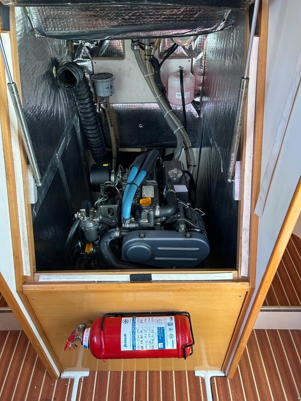 Hanse 370
