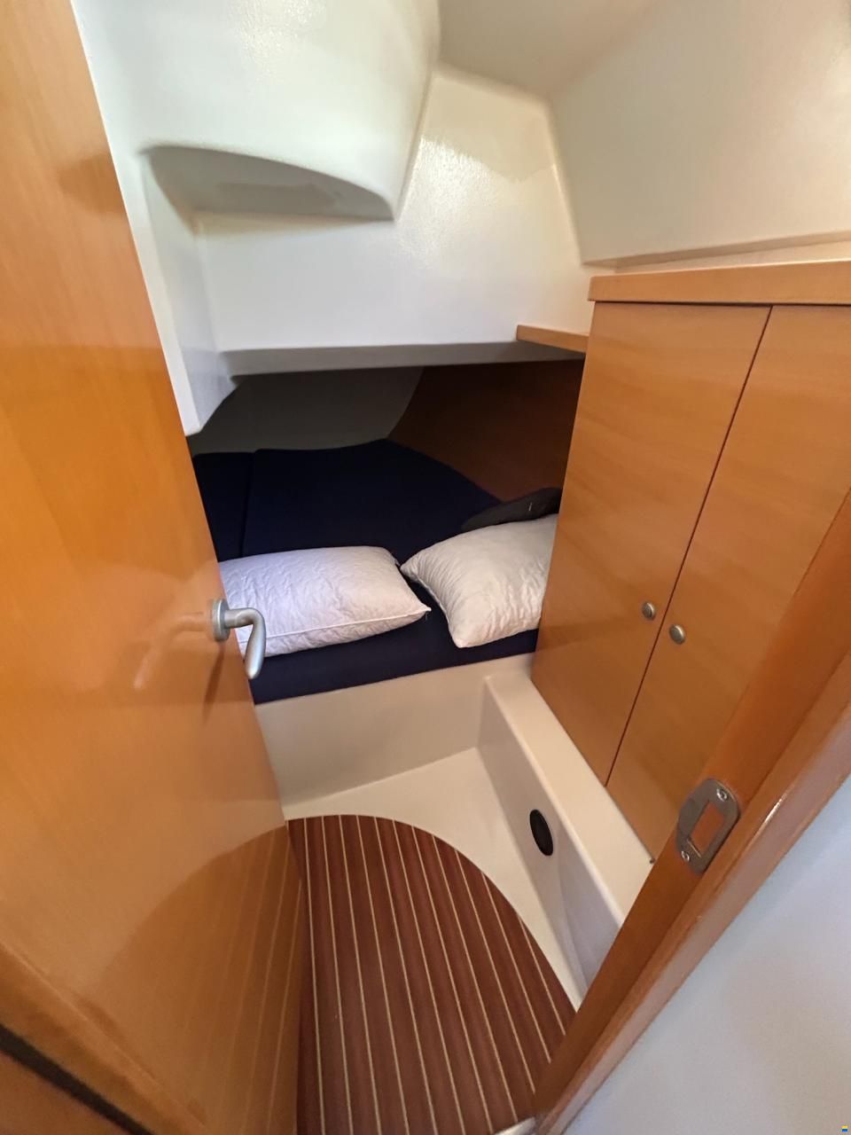 Hanse 370
