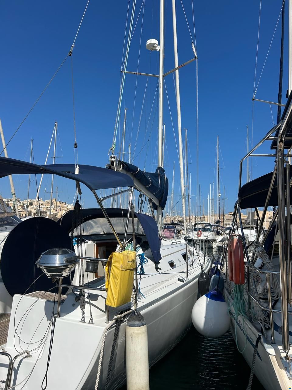 Hanse 370