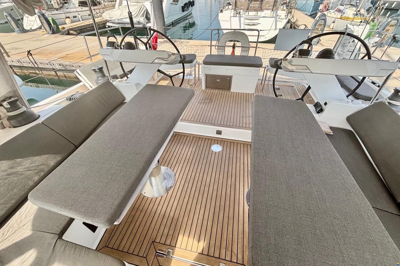 Hanse 588