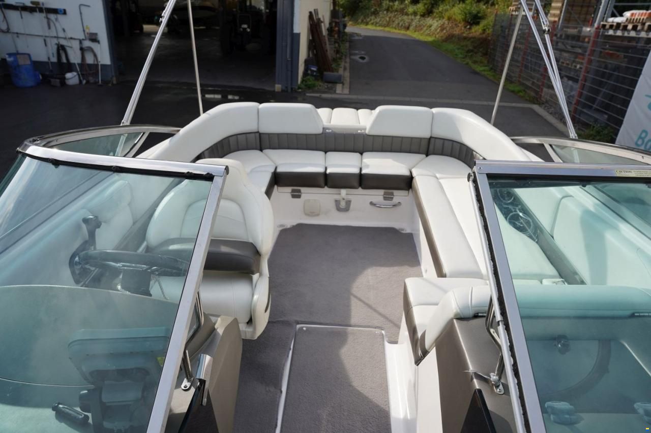 Regal 2300 BOWRIDER 2011