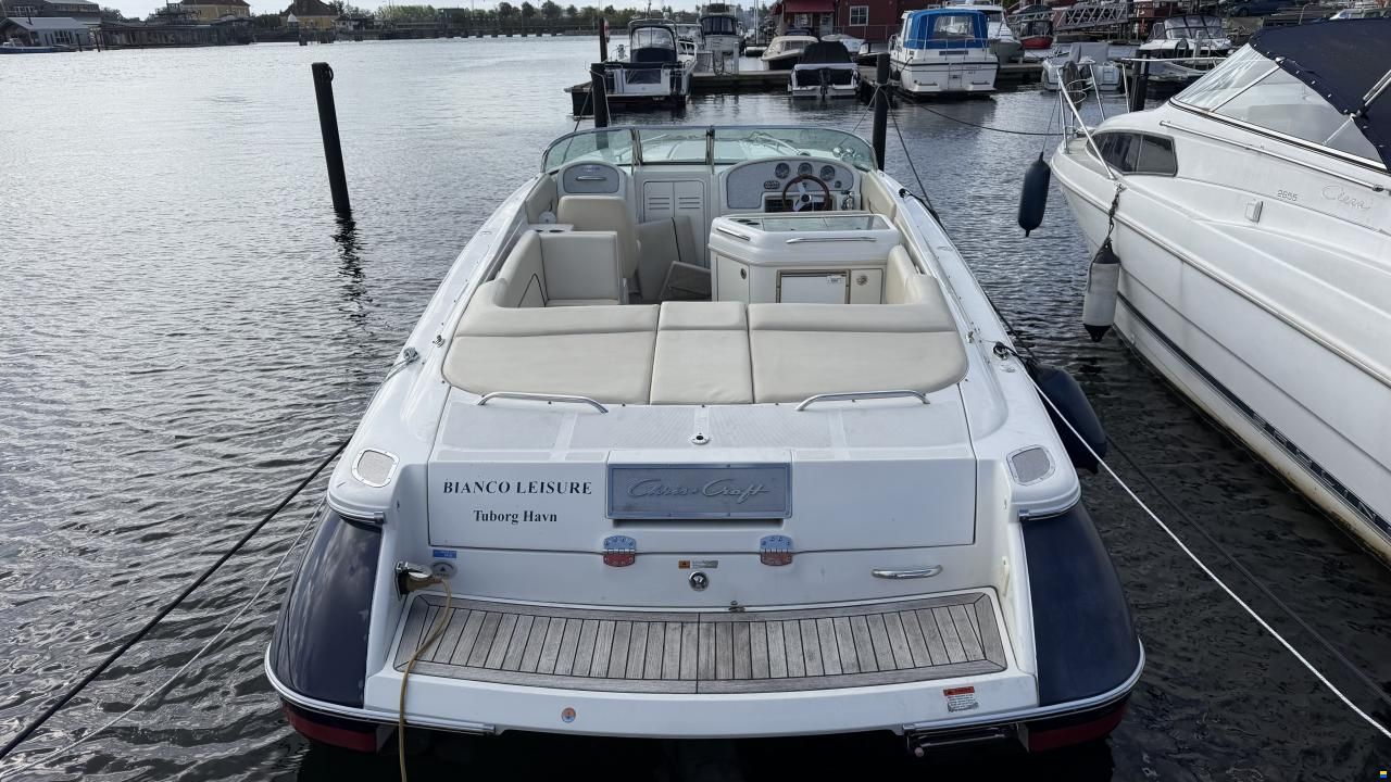 Chris Craft 28 Corsair