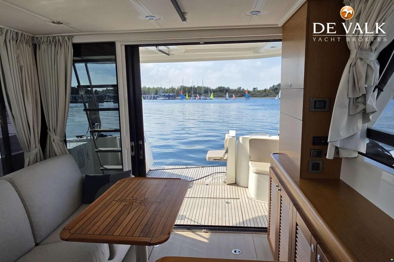 Beneteau Swift Trawler 35