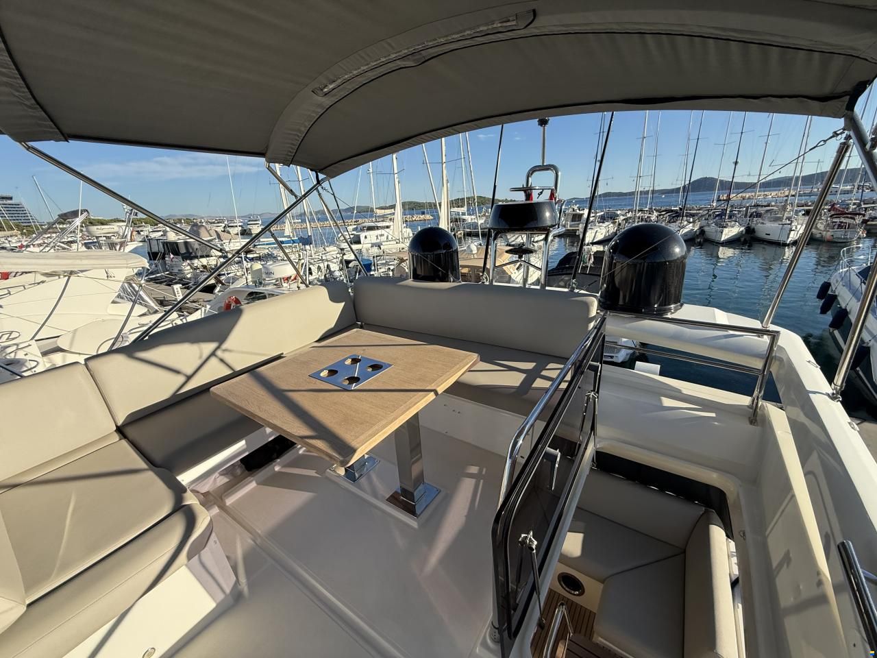 Jeanneau Prestige 520 Fly
