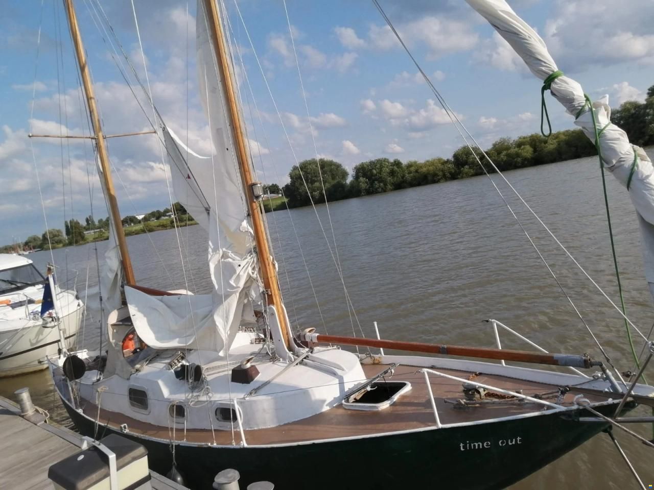 Abeking & Rasmussen sketsch
