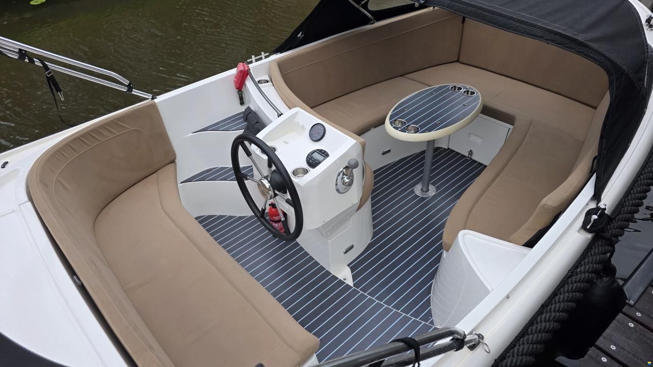 Topcraft 605
