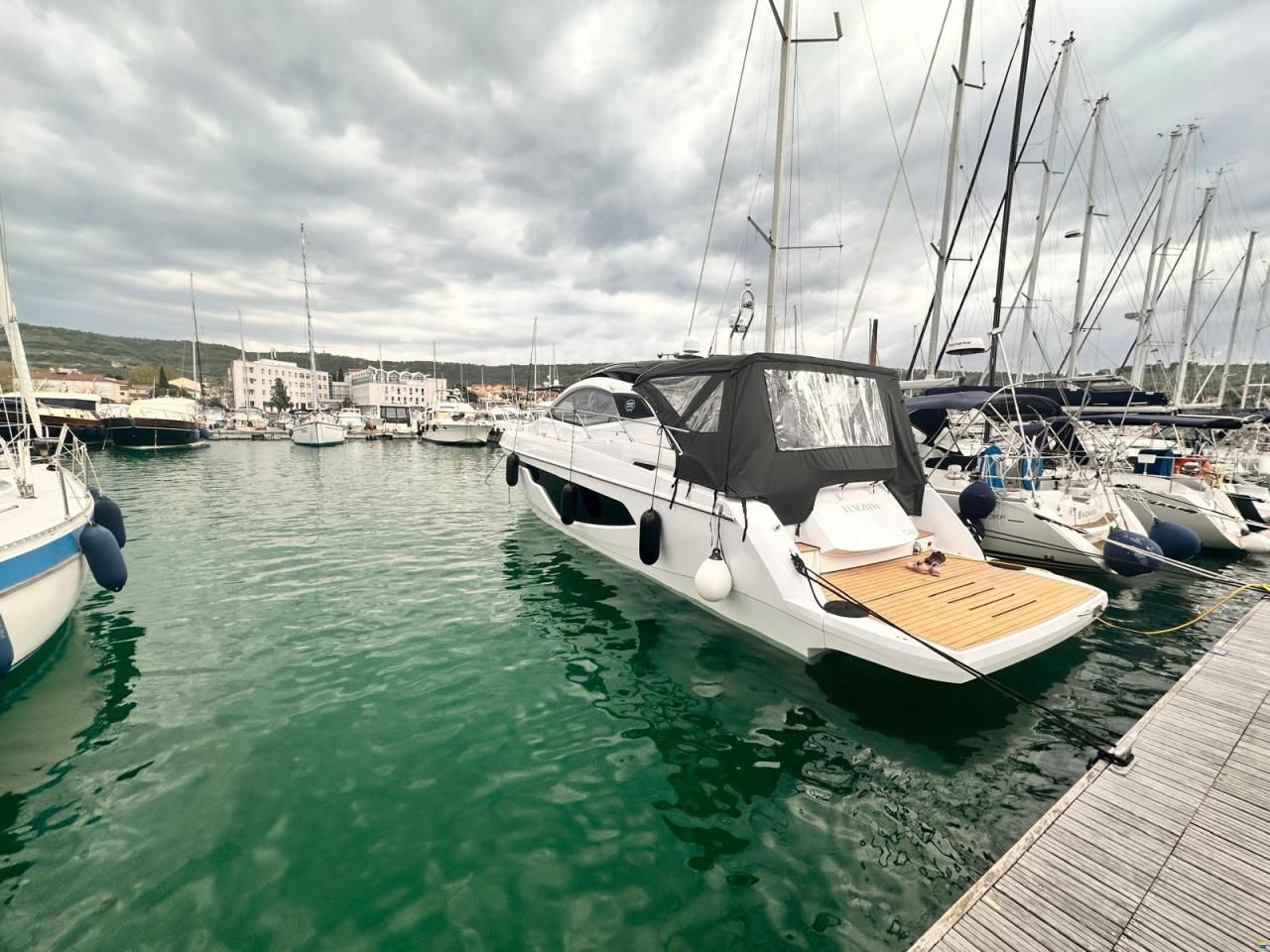 Sessa C44