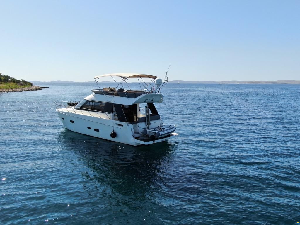 Sealine F 46