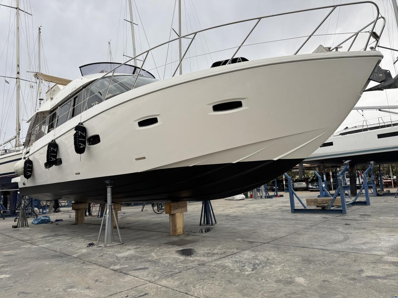Sealine F 46