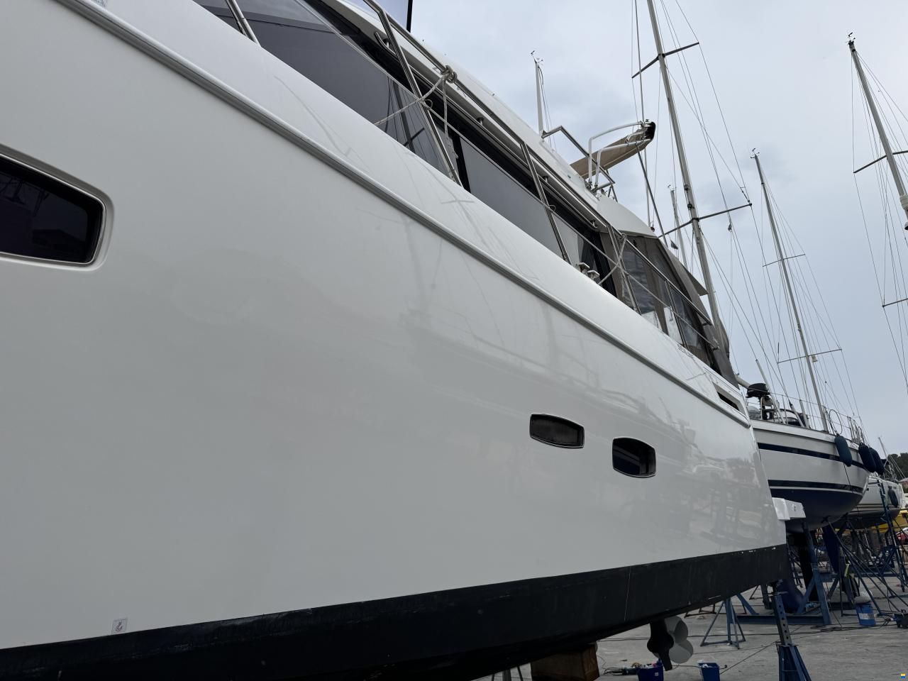 Sealine F 46