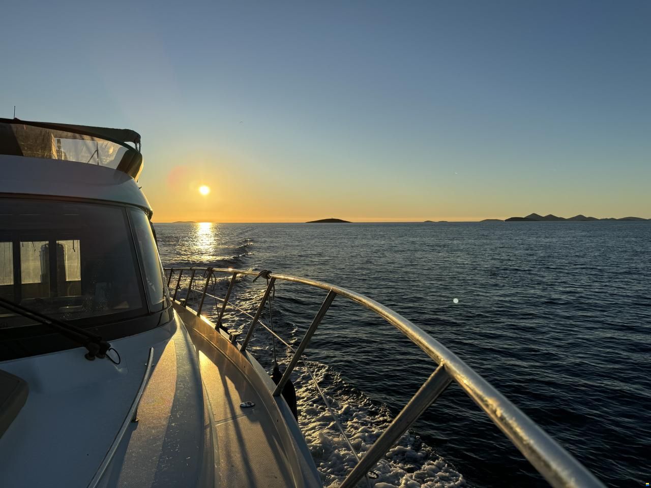 Sealine F 46