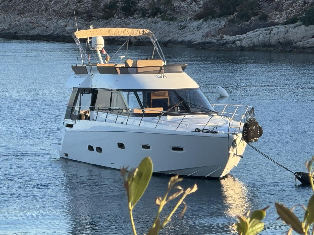 Sealine F 46