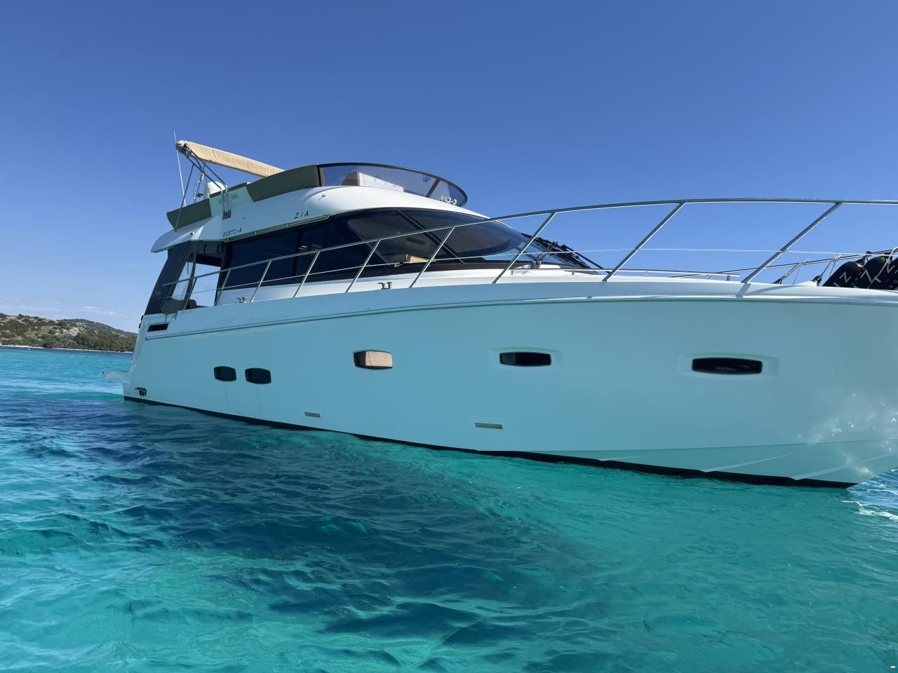 Sealine F 46