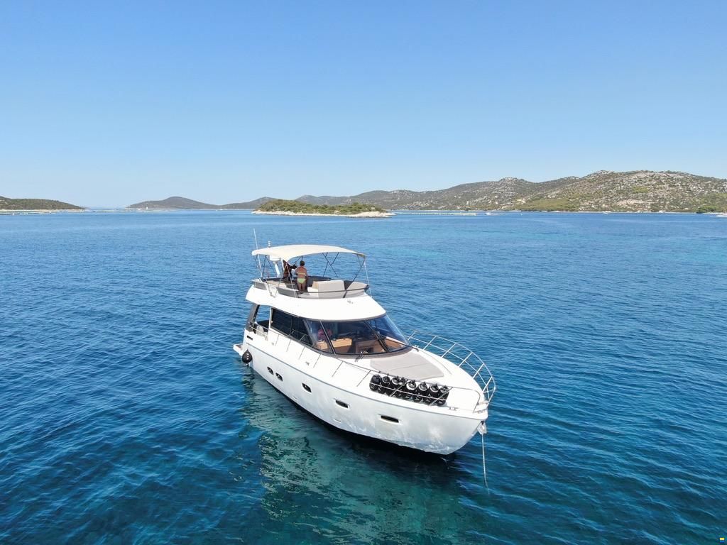 Sealine F 46