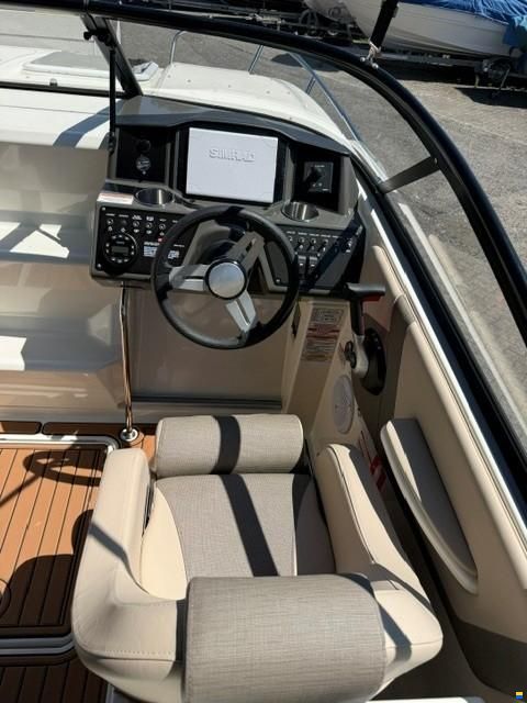 Bayliner VR-6 Cuddy