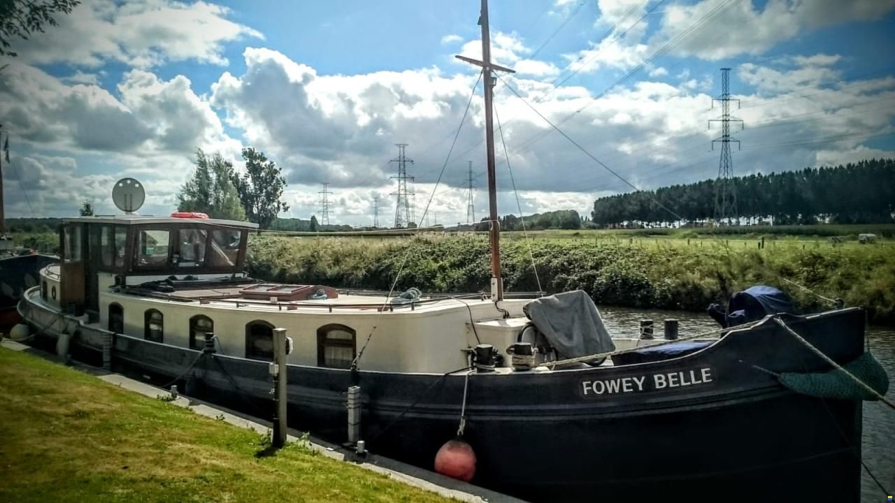 Dutch Barge
