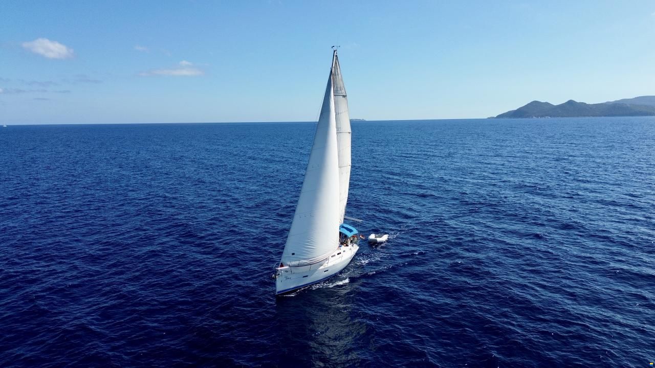 Beneteau Oceanis 373