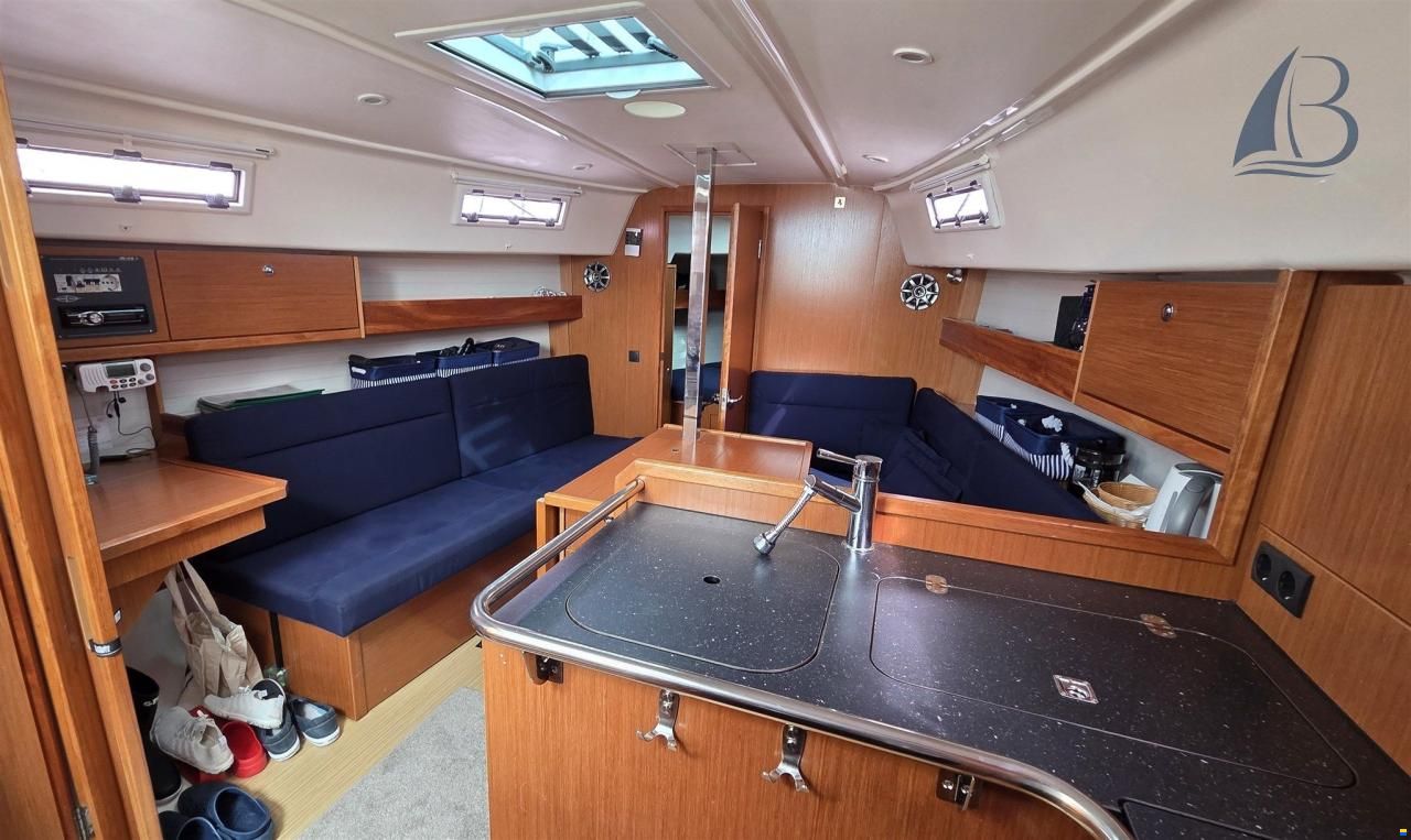 Bavaria CRUISER 32 Short Keel
