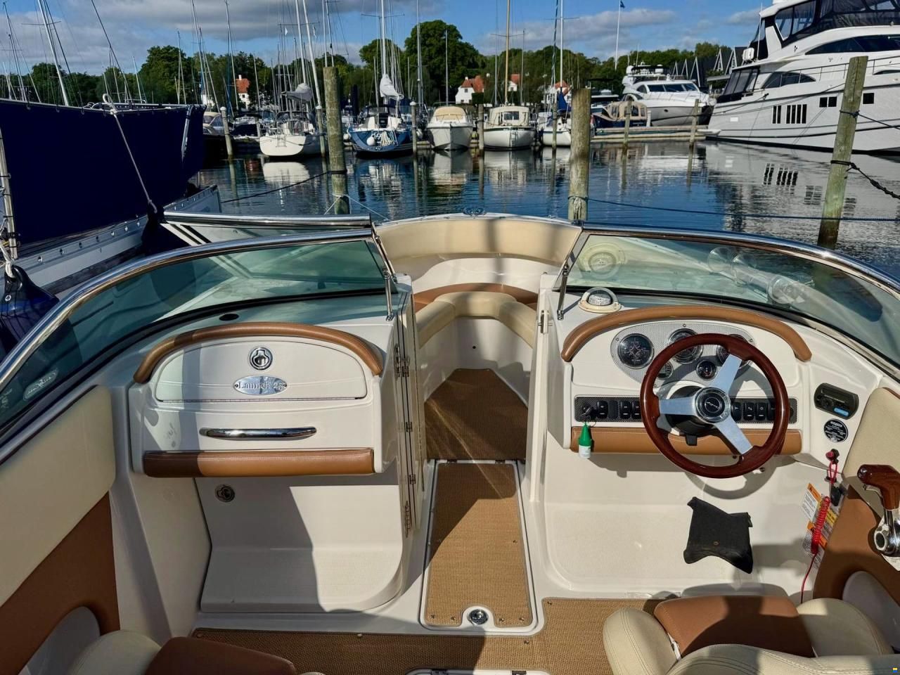 Chris Craft Launch 25