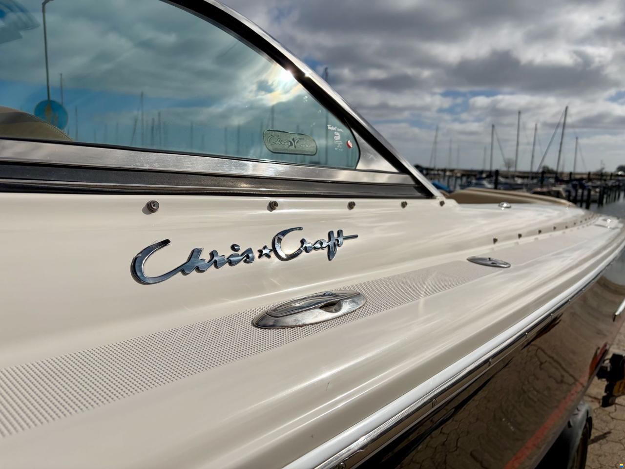 Chris Craft Launch 25