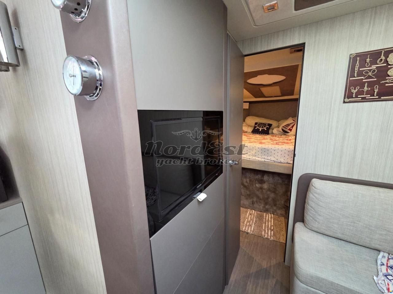Cranchi M44 HT