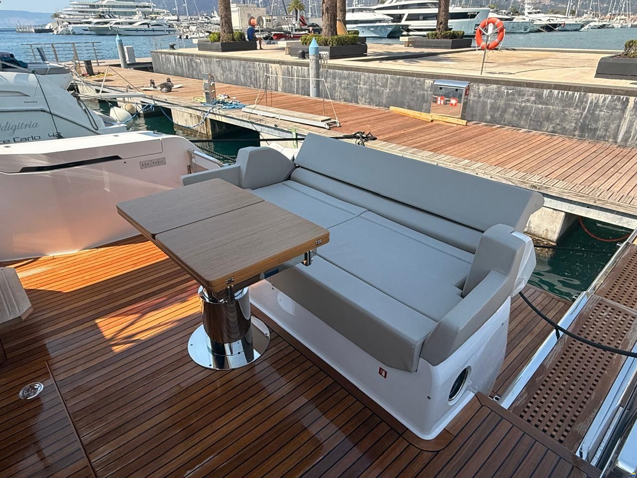 Ferretti 500