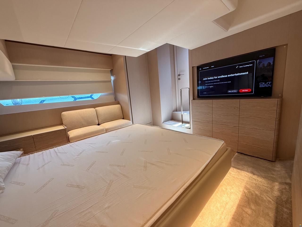 Ferretti 500
