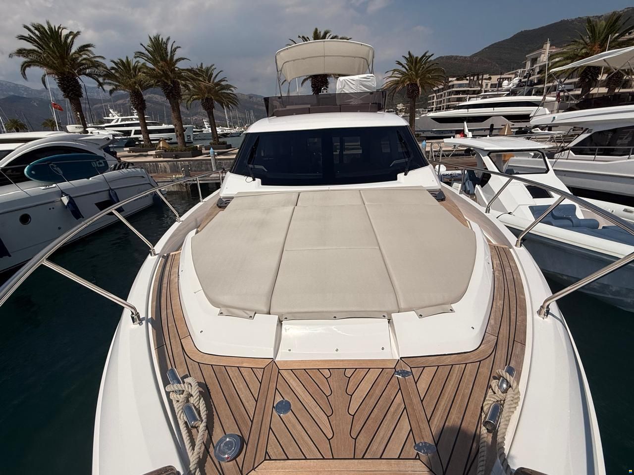 Ferretti 500