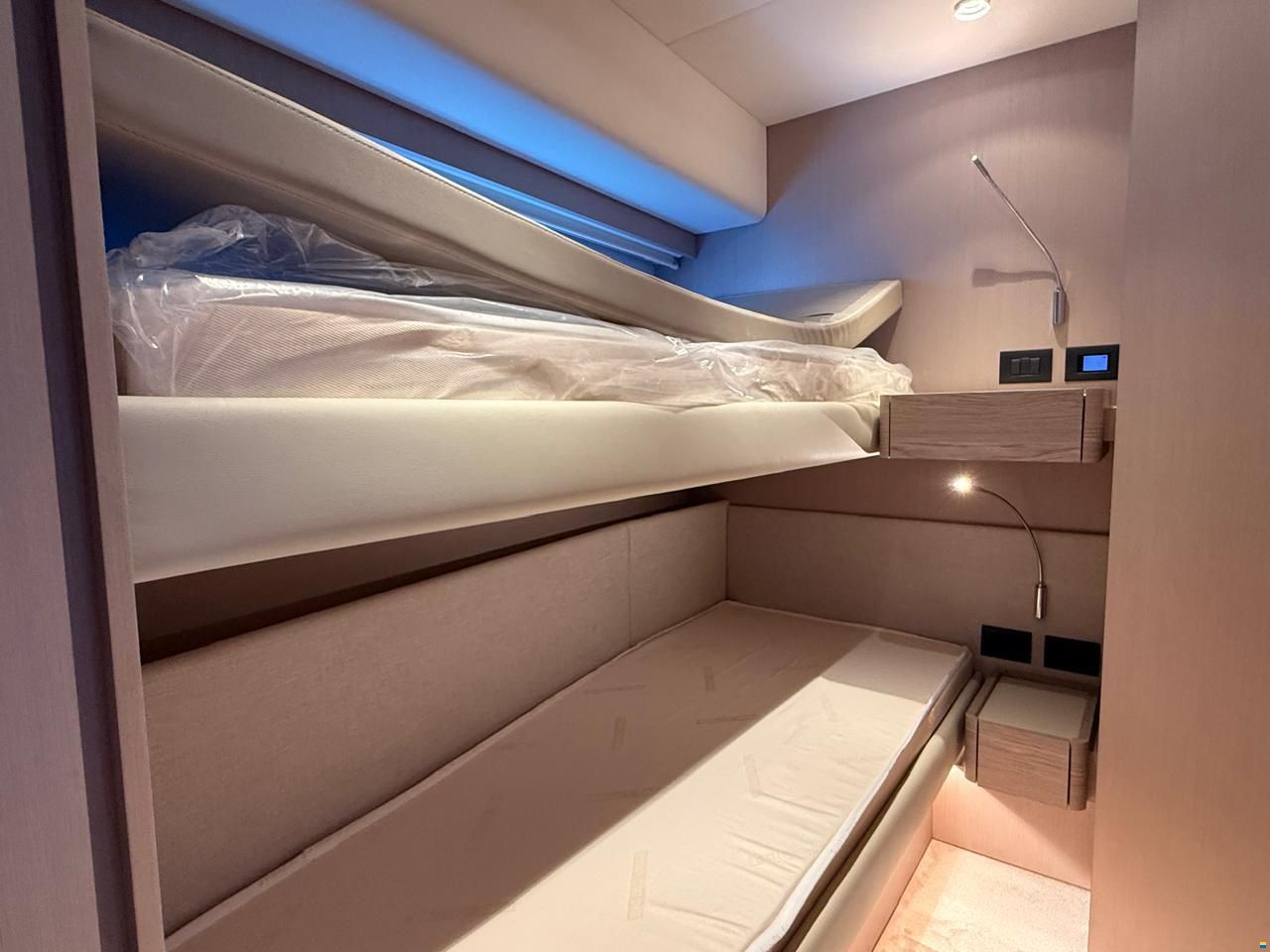 Ferretti 500
