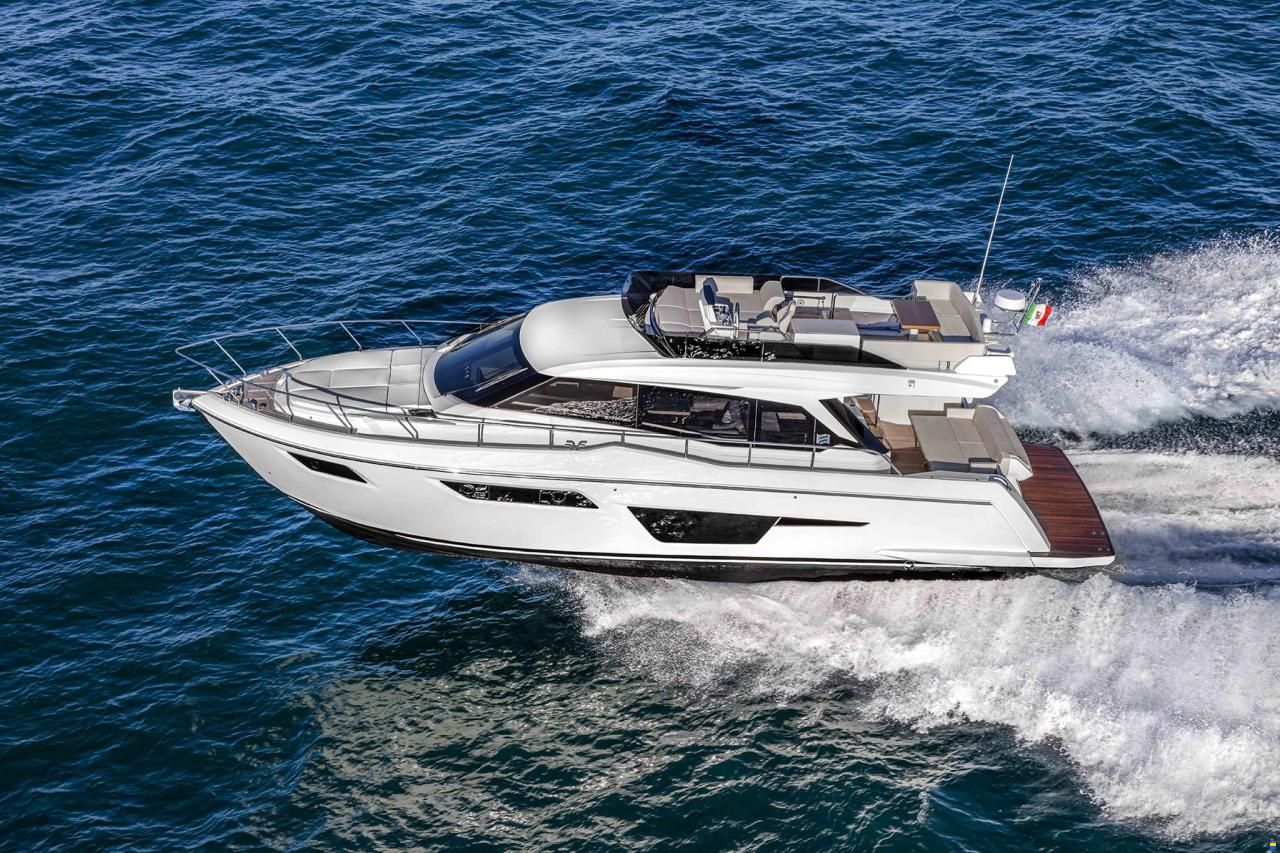 Ferretti 500