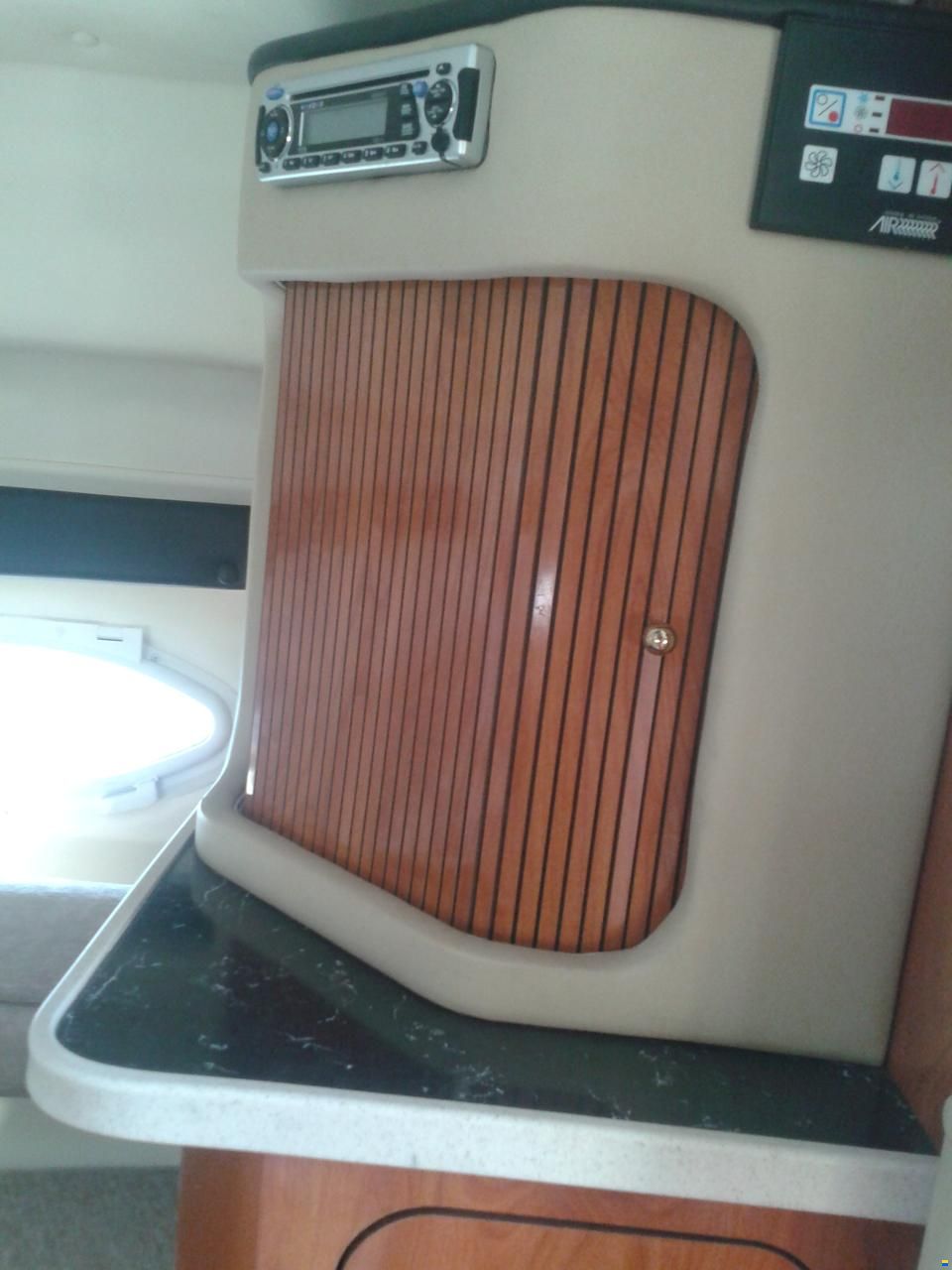 Rinker FIESTA VEE 270