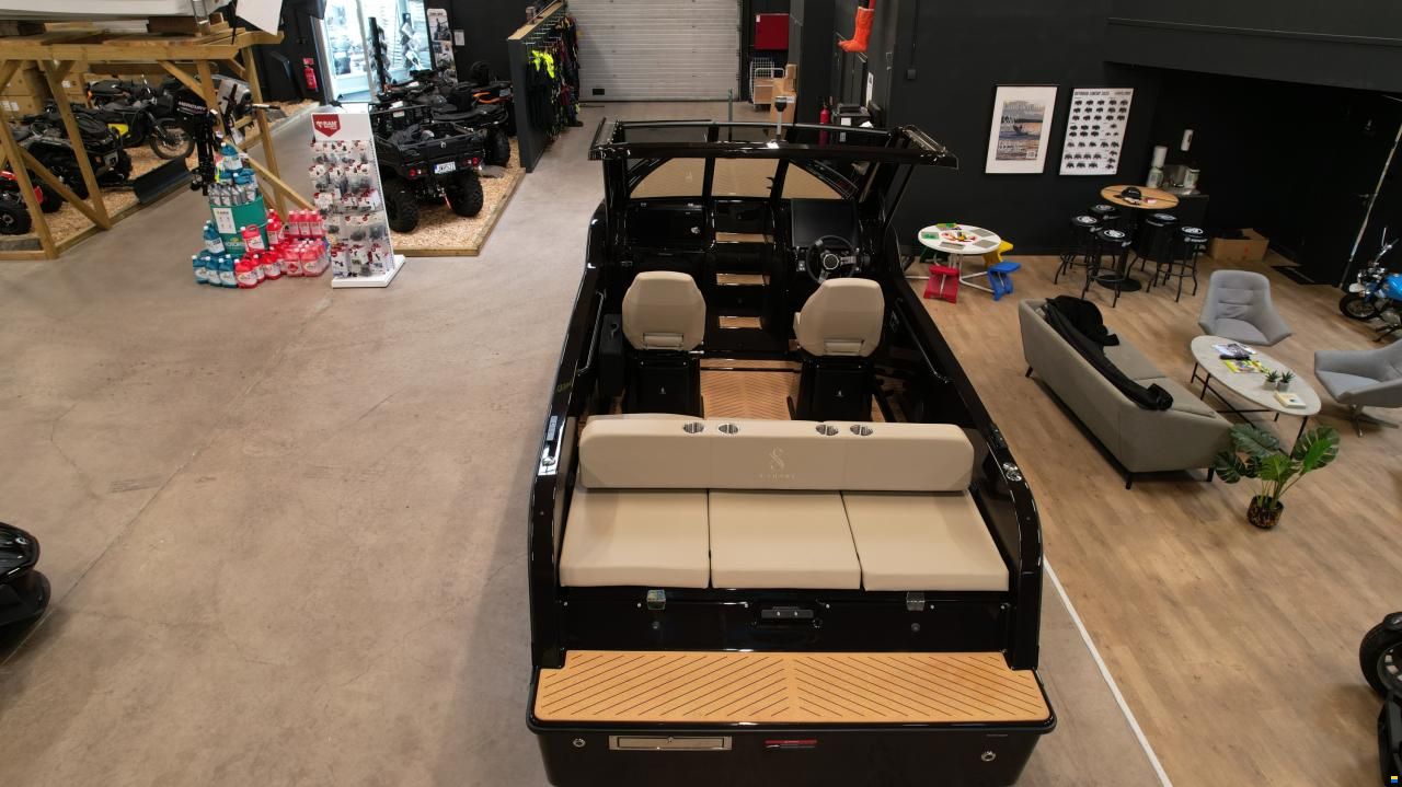 X-Shore 1 NEW ELECTRIC BOAT