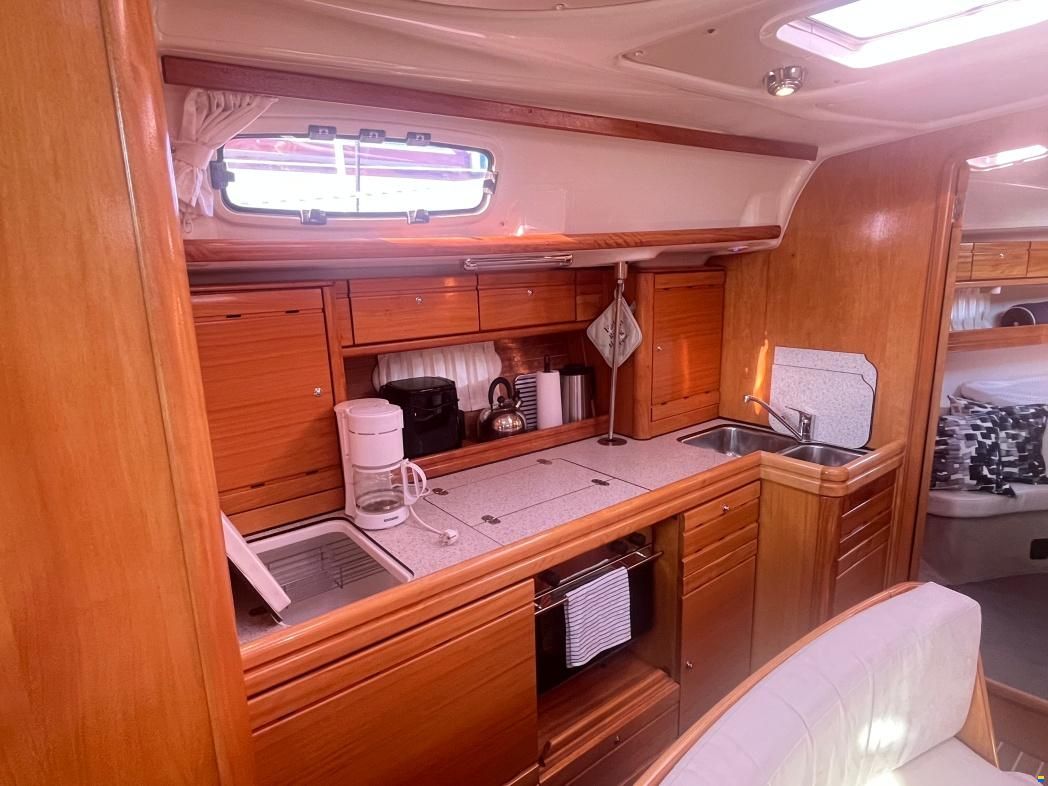 Bavaria 39 Cruiser - 3 cabin