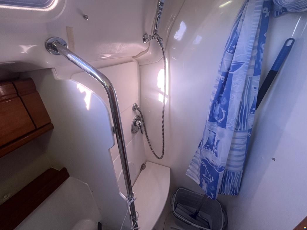 Bavaria 39 Cruiser - 3 cabin