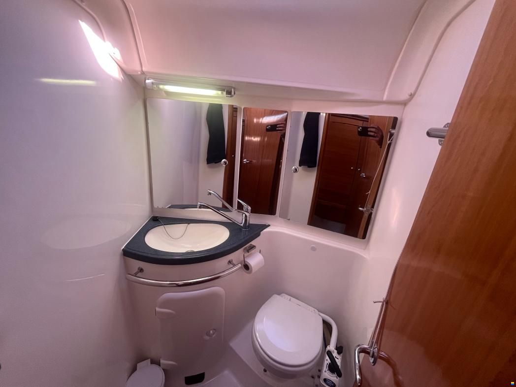 Bavaria 39 Cruiser - 3 cabin