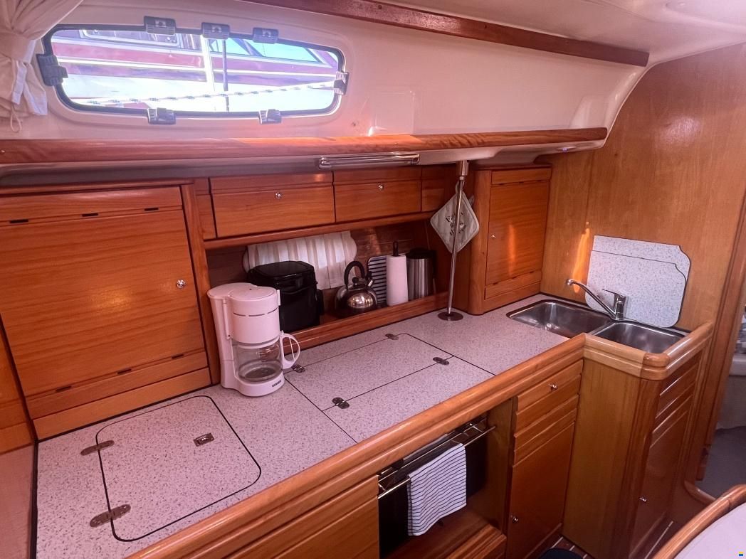 Bavaria 39 Cruiser - 3 cabin