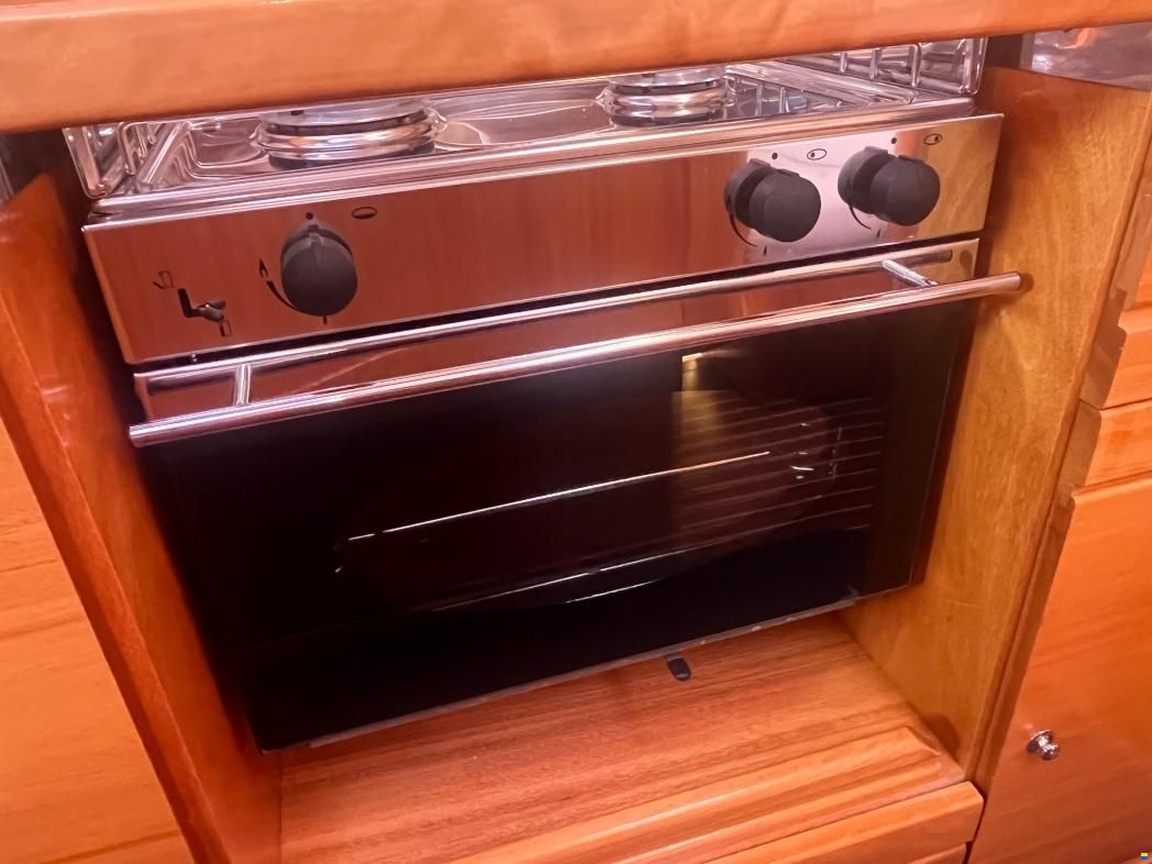 Bavaria 39 Cruiser - 3 cabin