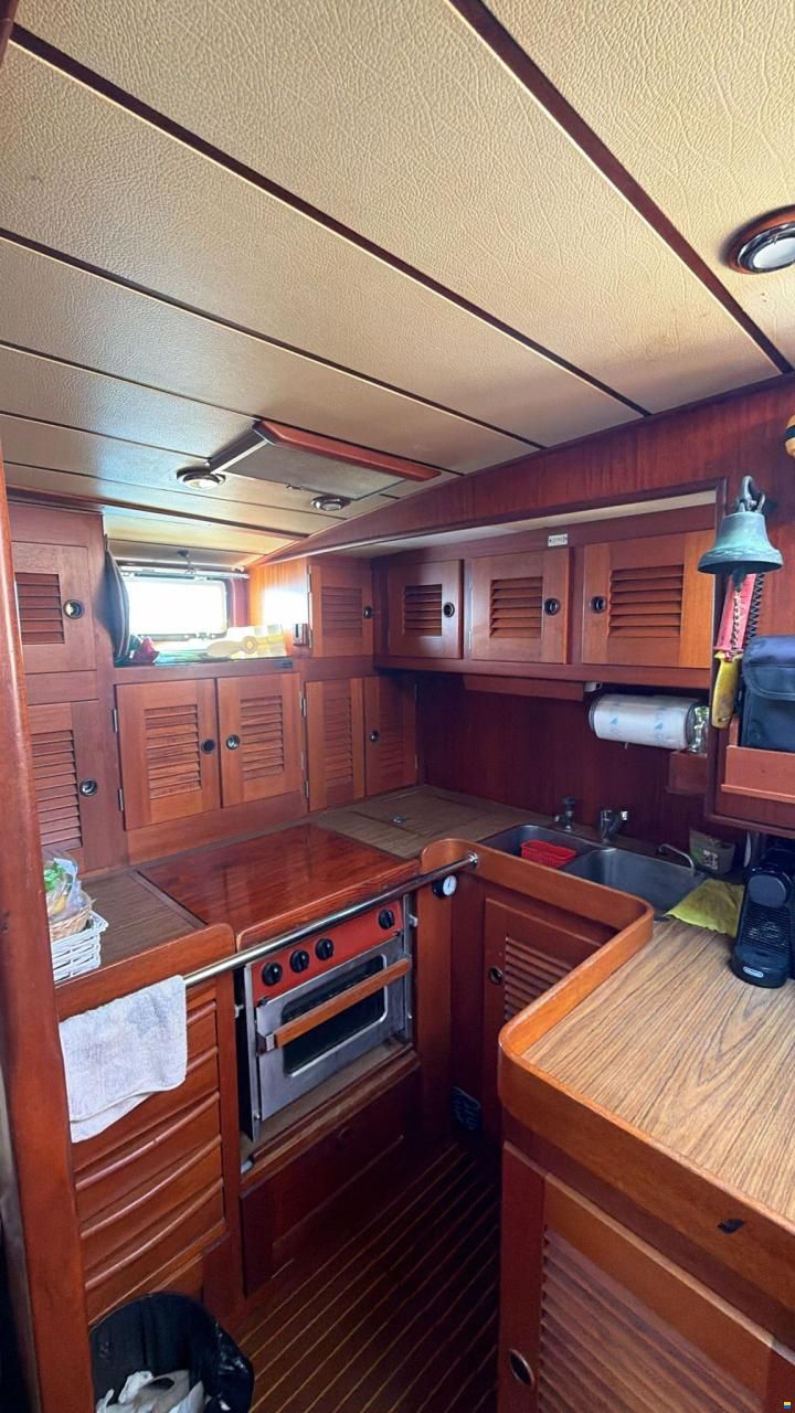 Hallberg-Rassy 49