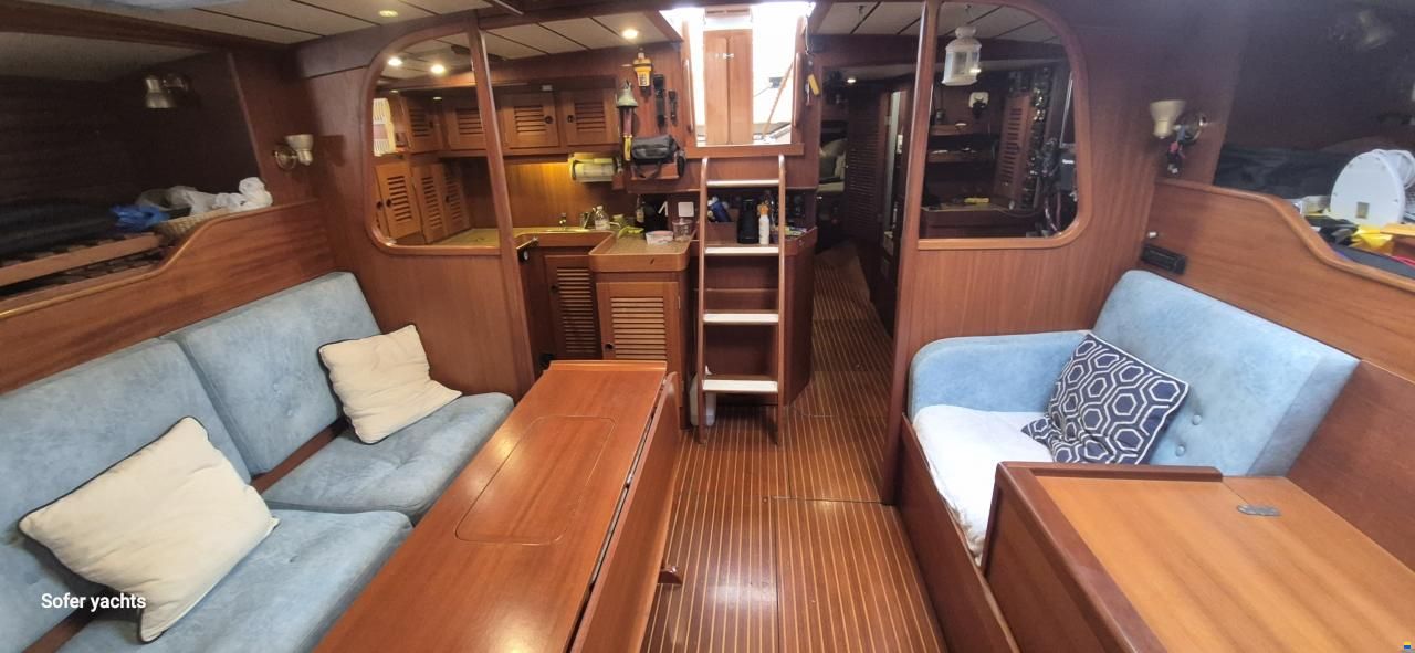 Hallberg-Rassy 49