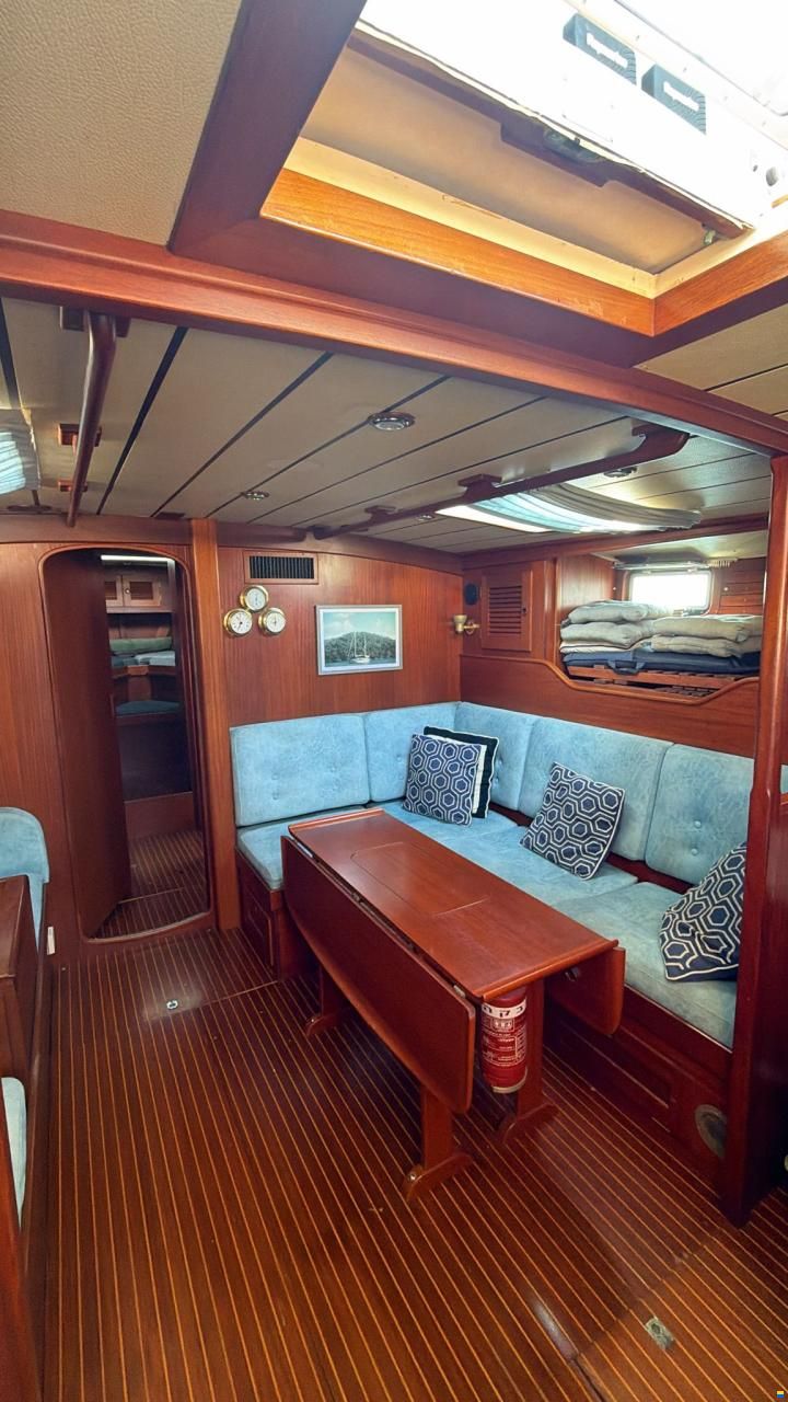 Hallberg-Rassy 49