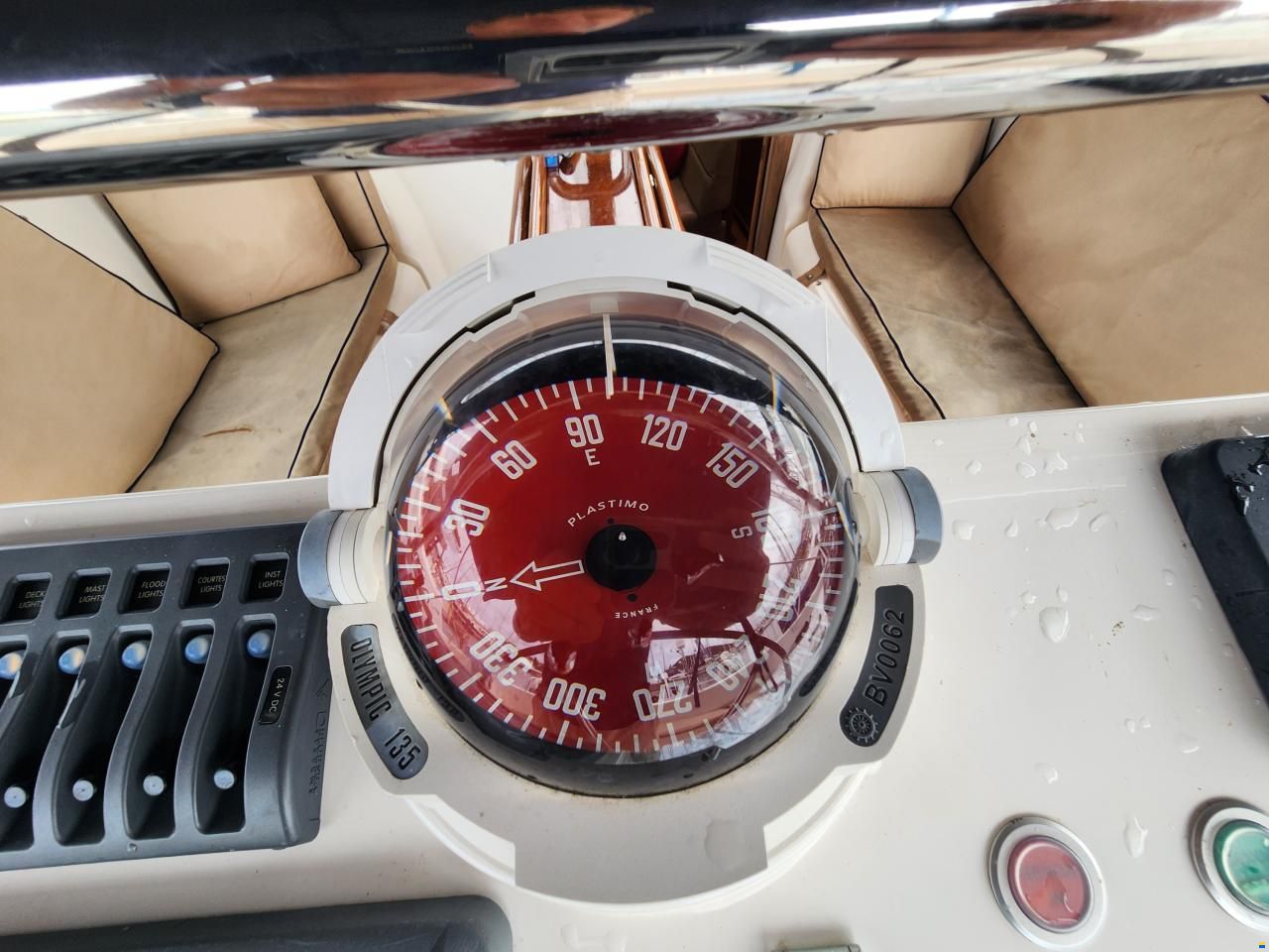Discovery Yachts 55