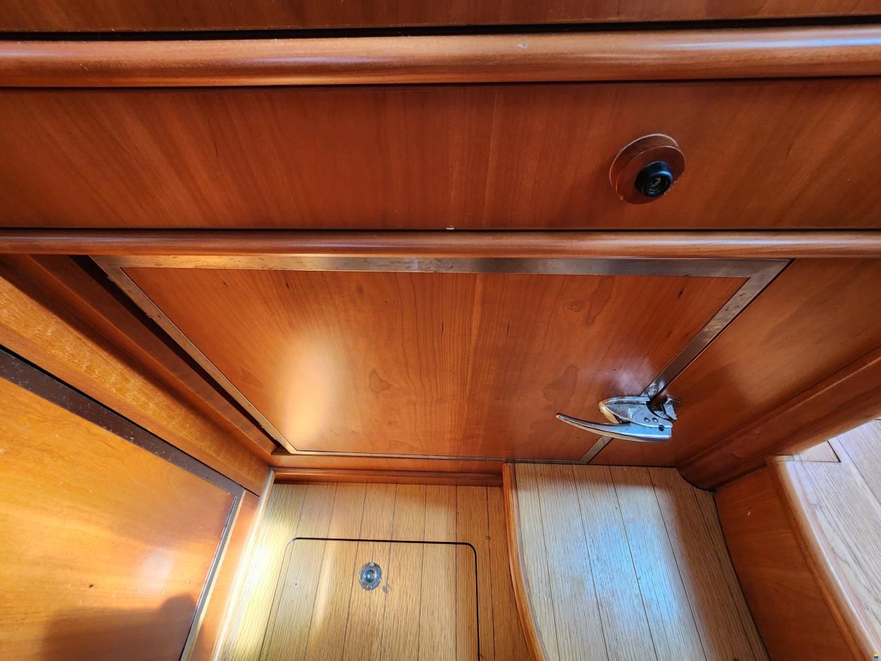Discovery Yachts 55