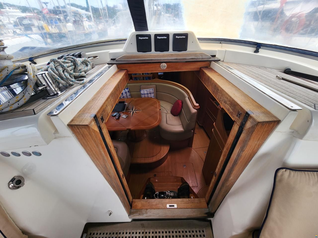 Discovery Yachts 55