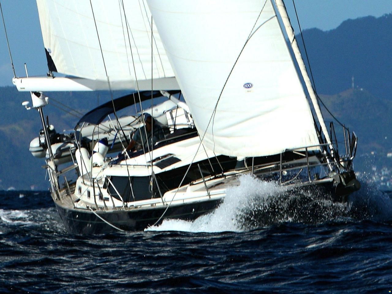 Discovery Yachts 55