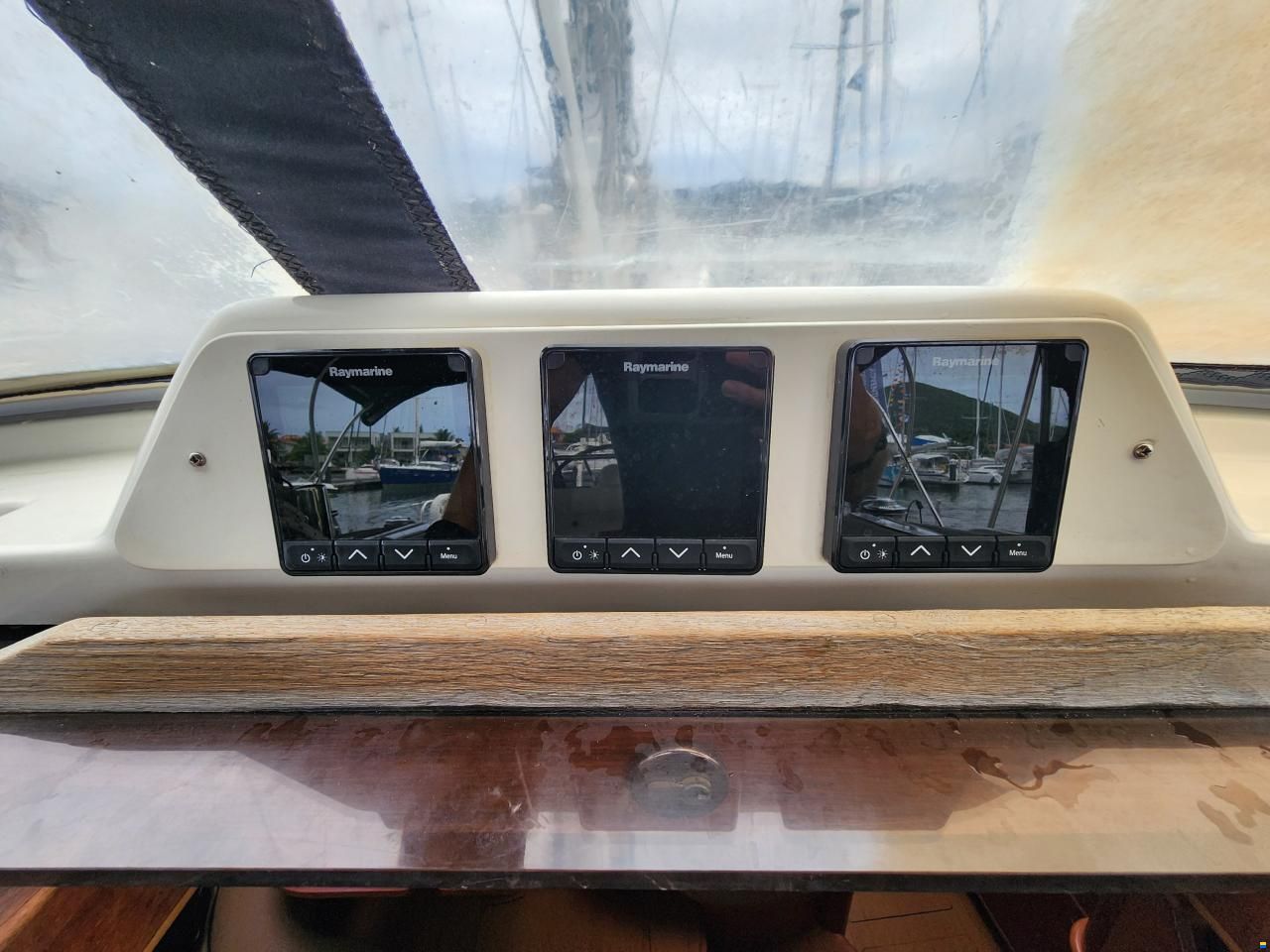 Discovery Yachts 55
