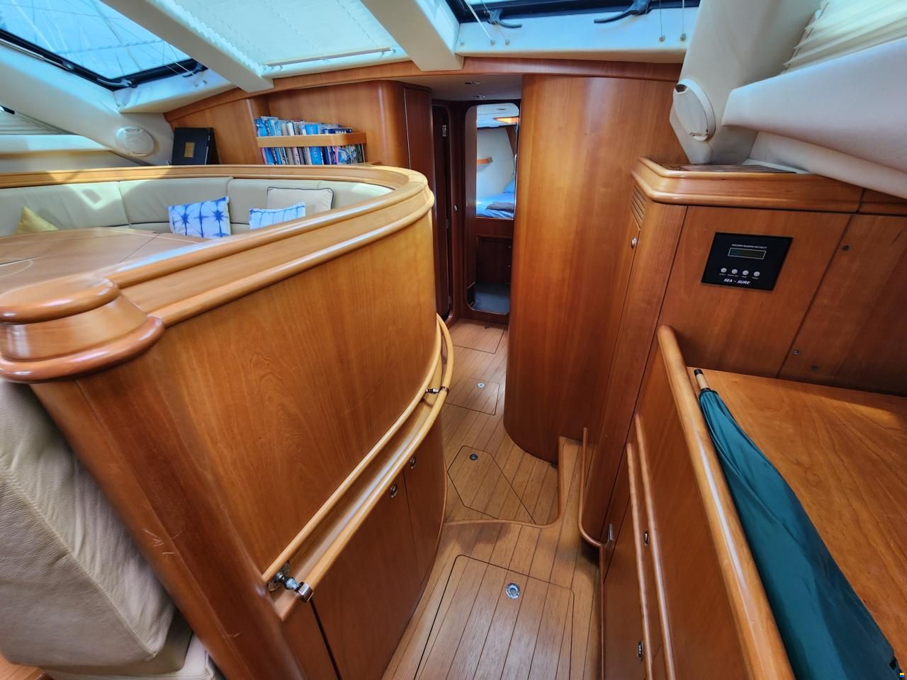 Discovery Yachts 55